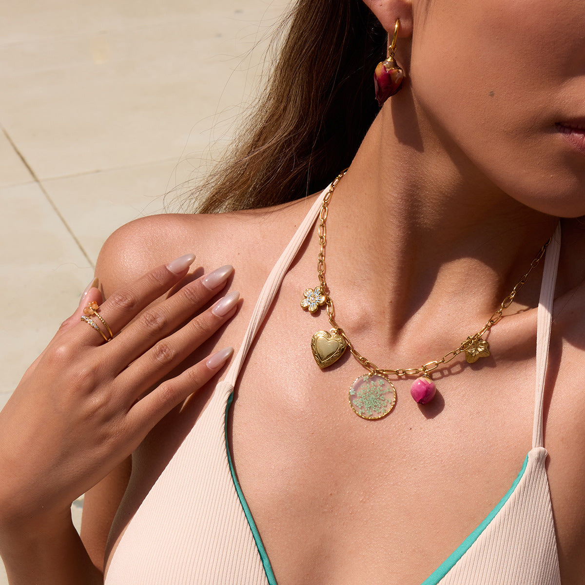 COLLIER ROSE ETERNELLE
