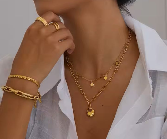 COLLIER LOVER