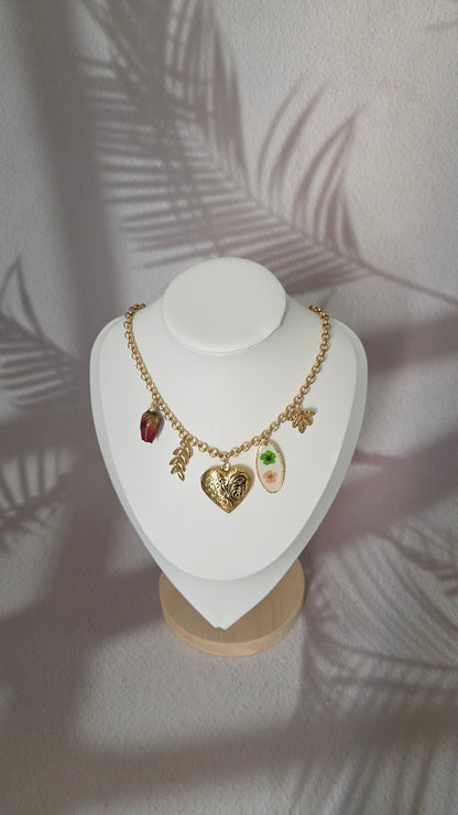 COLLIER FLEUR DE MINUIT